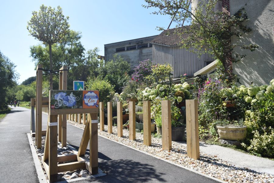Enfourchez votre vélo et parcourez la véloroute du lin