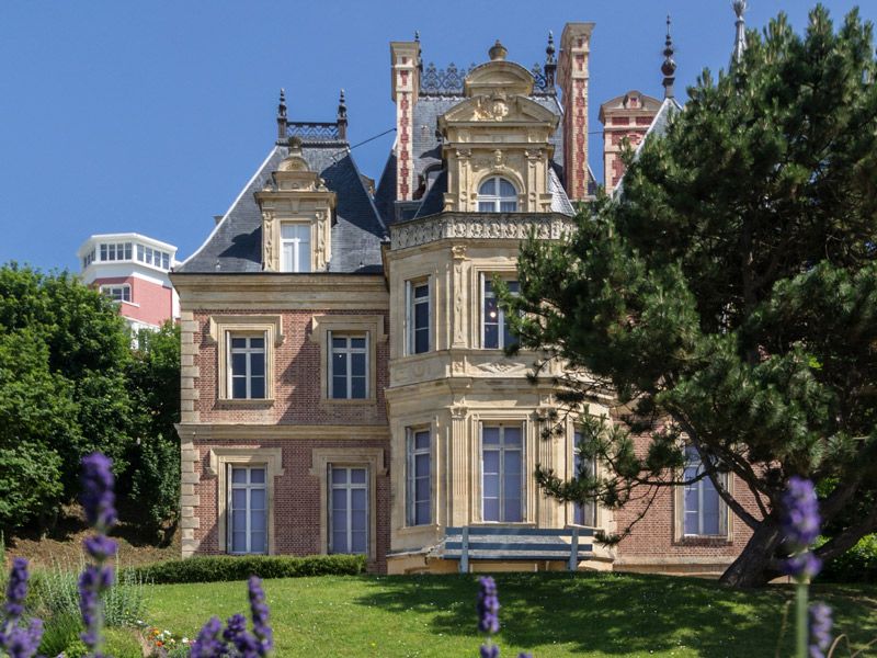 Visitez la villa Montebello